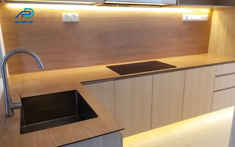 Vách ngăn Compact Laminate ứng dụng trong trang trí nội thất