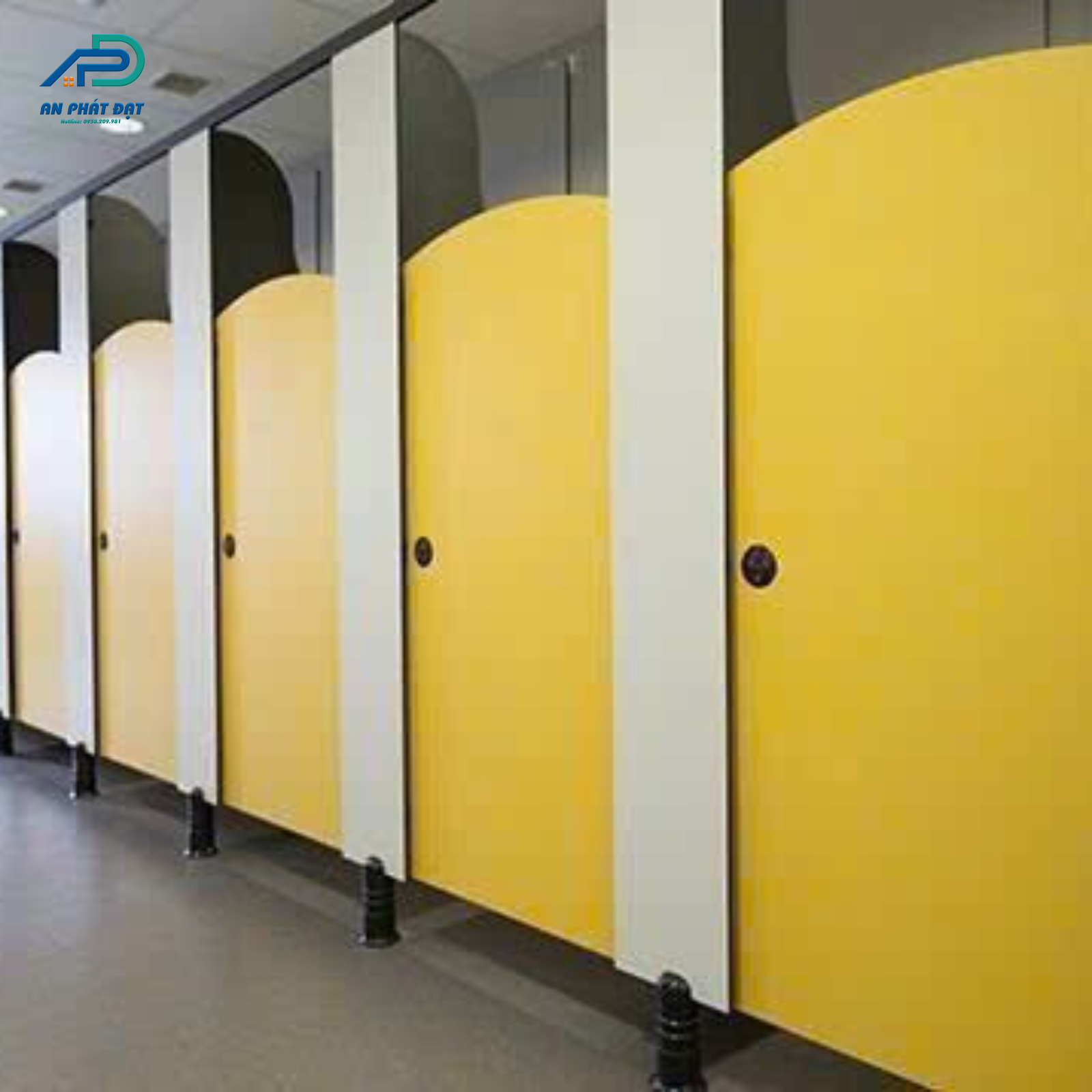 Vách ngăn nhà vệ sinh Composite