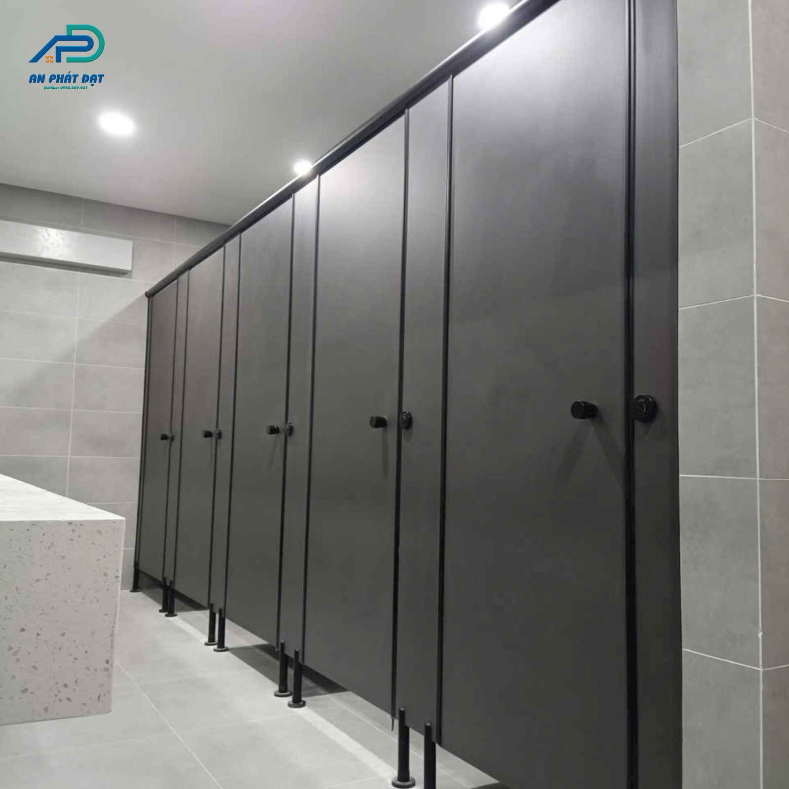 Vách ngăn nhà vệ sinh MFC chống ẩm